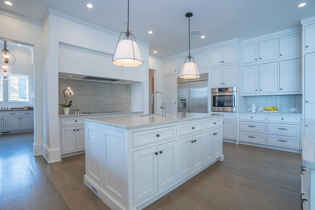 The Property in Eatonton boasts expert craftsmanship and the finest materials, resulting in a true masterpiece, now available for sale. This home located at 202 Eagles Way, Eatonton, Georgia