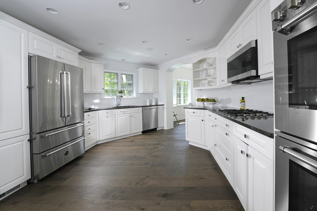 The House in Greenwich has been recently renovated to include new appliances, new hardwood flooring, landscaping, and more, now available for sale. This home located at 20 W Brother Dr, Greenwich, Connecticut