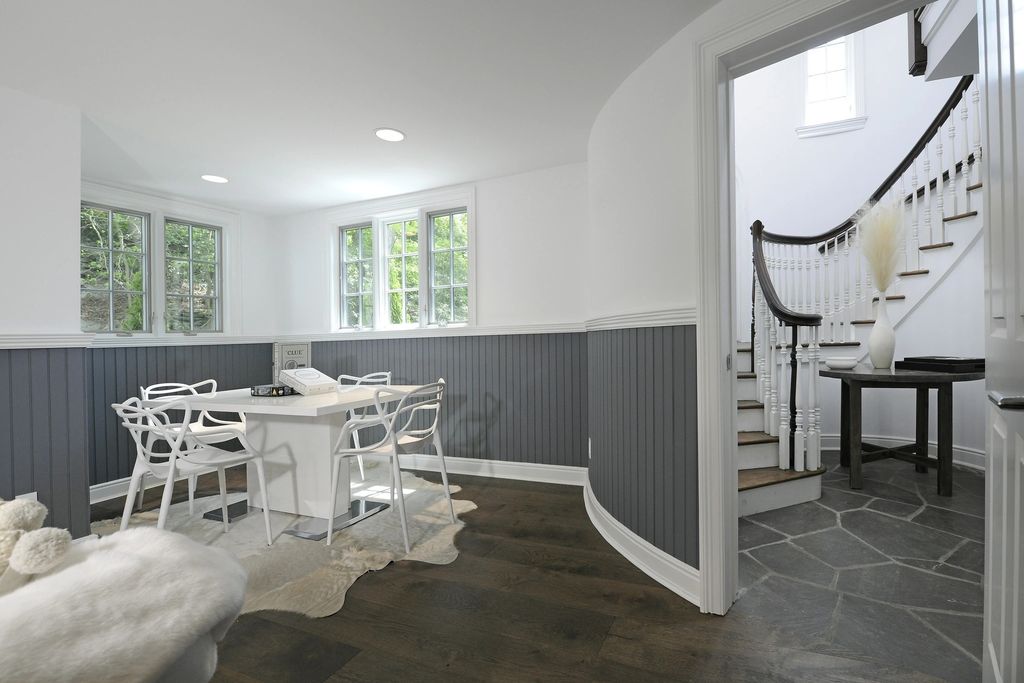 The House in Greenwich has been recently renovated to include new appliances, new hardwood flooring, landscaping, and more, now available for sale. This home located at 20 W Brother Dr, Greenwich, Connecticut