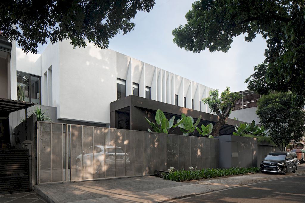 Rumah RifBagus House, Elegant Home in Indonesia by Gets Architects