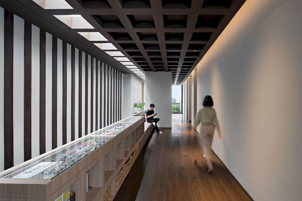 Rumah RifBagus House, Elegant Home in Indonesia by Gets Architects
