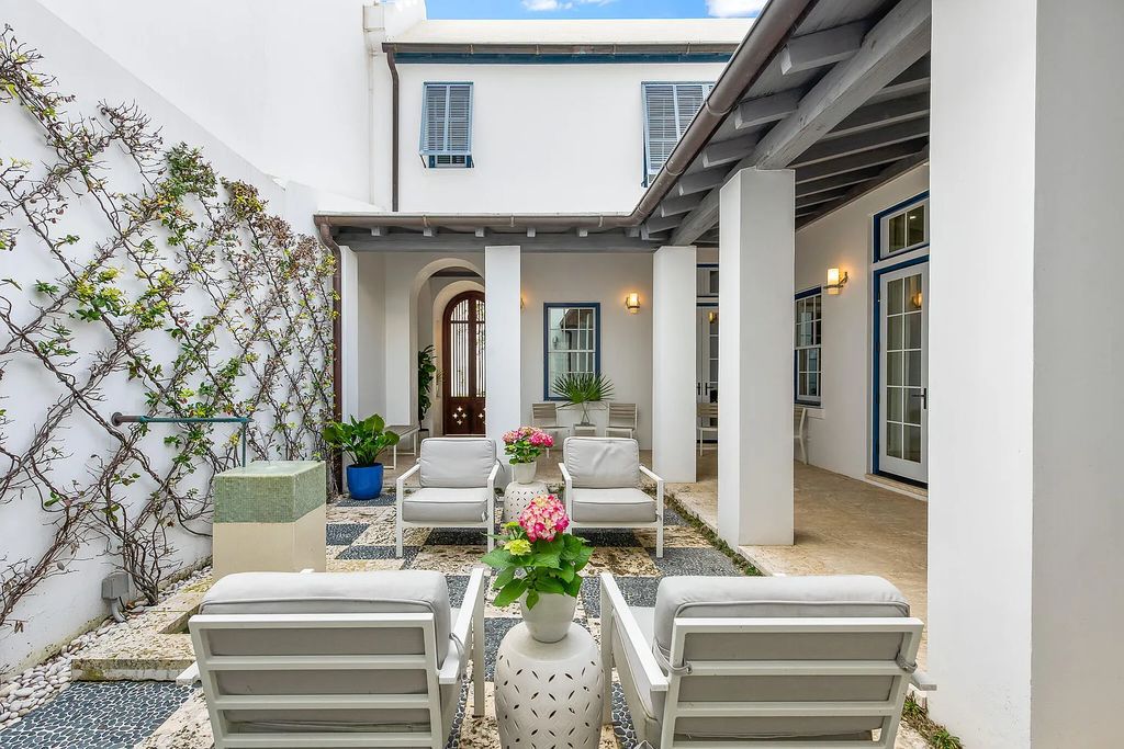Introducing 86 North Charles Street - a luxurious Alys Beach stunner located in the highly sought-after east end of 30A in Rosemary Beach, Florida. This expansive home in Rosemary Beachboasts five bedrooms, five bathrooms, and a spacious living area spanning 2,782 square feet, making it the perfect abode for large families or those who love to entertain guests.