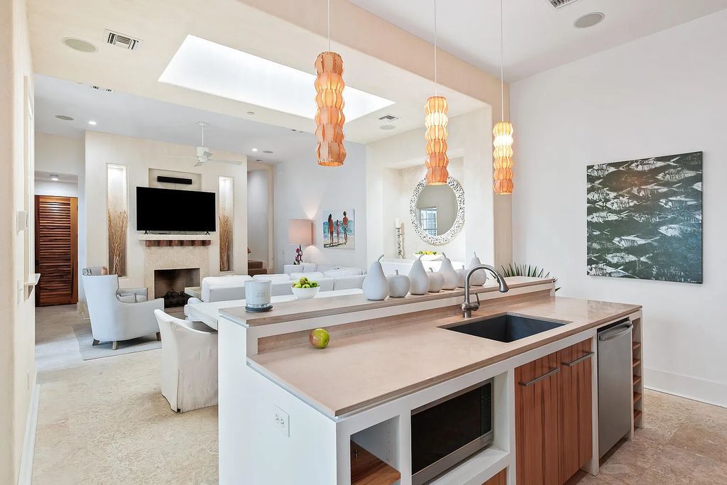 Introducing 86 North Charles Street - a luxurious Alys Beach stunner located in the highly sought-after east end of 30A in Rosemary Beach, Florida. This expansive home in Rosemary Beachboasts five bedrooms, five bathrooms, and a spacious living area spanning 2,782 square feet, making it the perfect abode for large families or those who love to entertain guests.