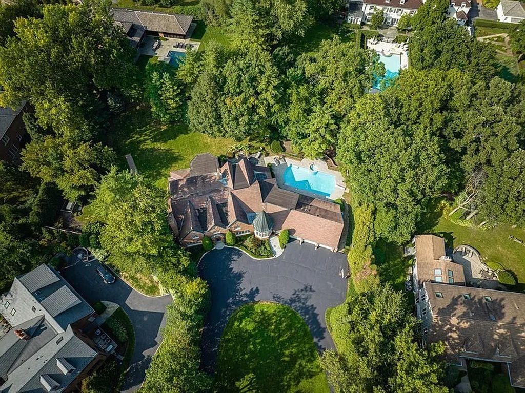 The Manor in Winnetka is built to withstand the test of time & beautifully enhanced by notable architects Liederbach & Graham, now available for sale. This home located at 45 Indian Hill Rd, Winnetka, Illinois