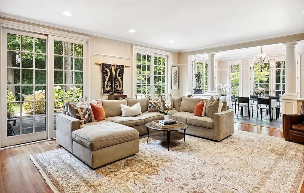 The Manor in Winnetka is built to withstand the test of time & beautifully enhanced by notable architects Liederbach & Graham, now available for sale. This home located at 45 Indian Hill Rd, Winnetka, Illinois