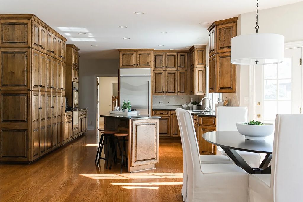 The Home in Hinsdale is designed for formal entertaining or casual every day living, now available for sale. This home located at 904 S Park Ave, Hinsdale, Illinois