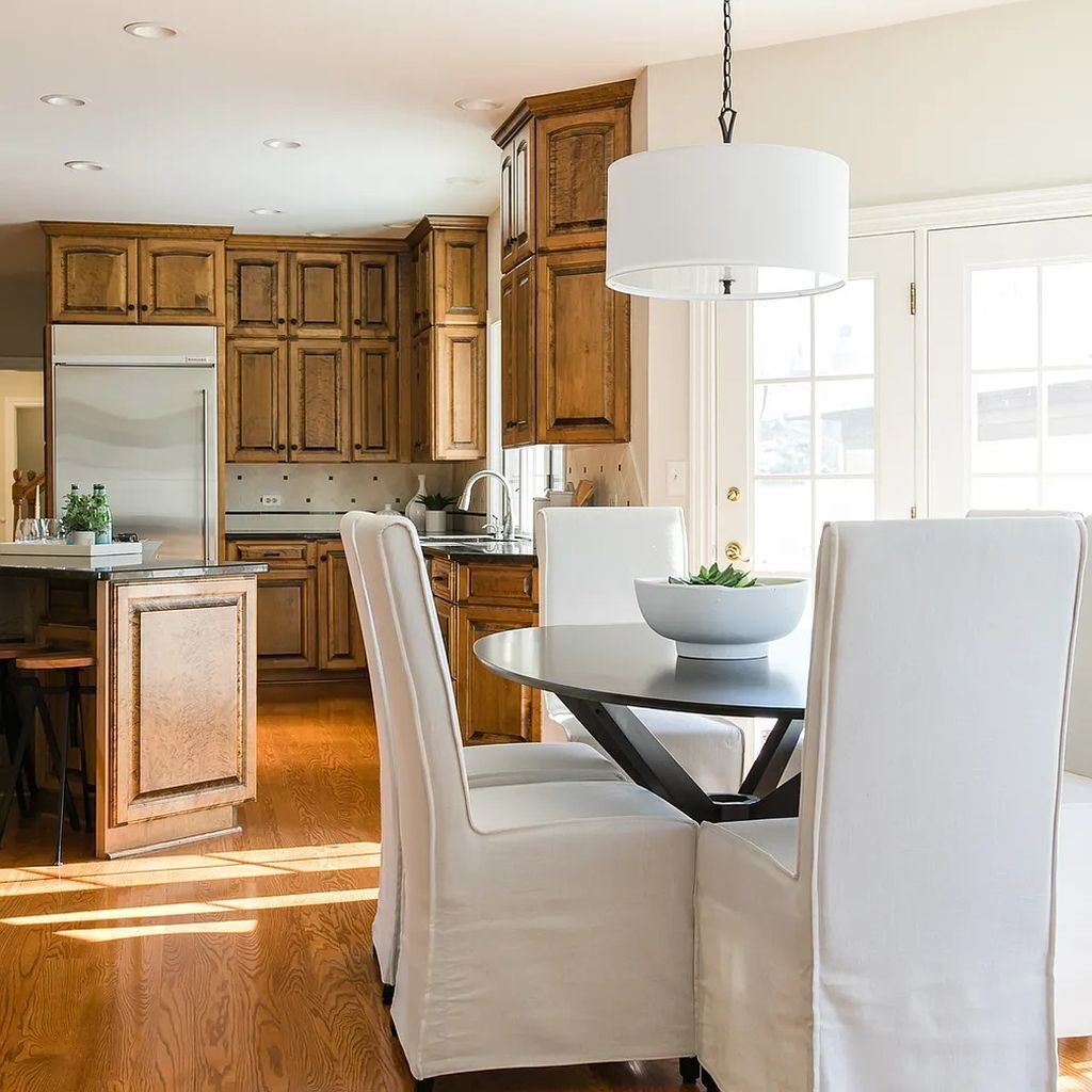 The Home in Hinsdale is designed for formal entertaining or casual every day living, now available for sale. This home located at 904 S Park Ave, Hinsdale, Illinois