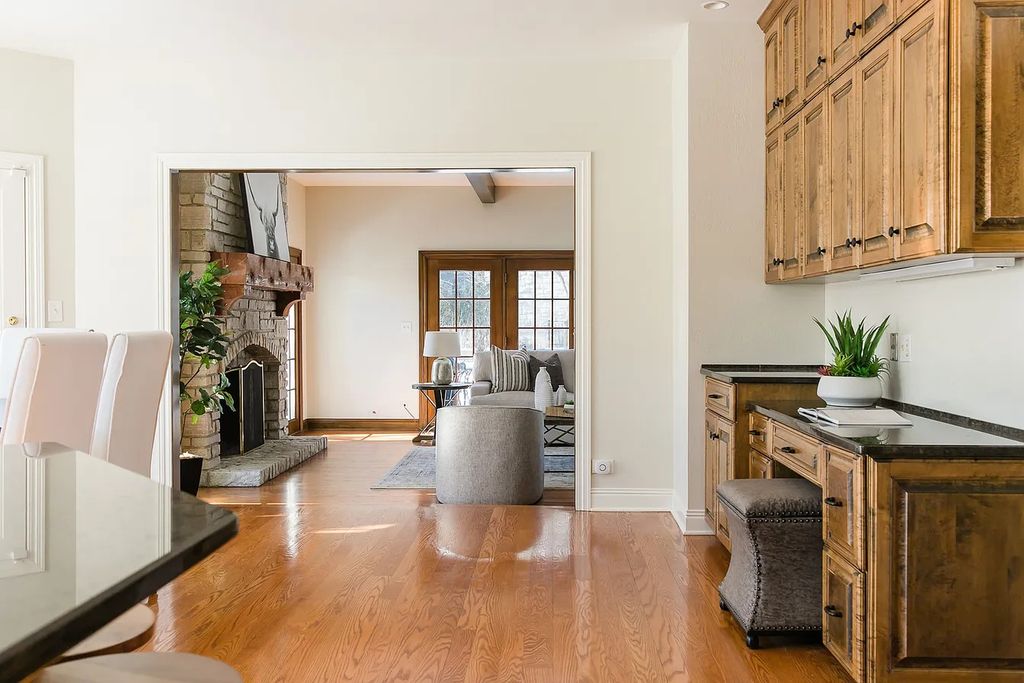 The Home in Hinsdale is designed for formal entertaining or casual every day living, now available for sale. This home located at 904 S Park Ave, Hinsdale, Illinois
