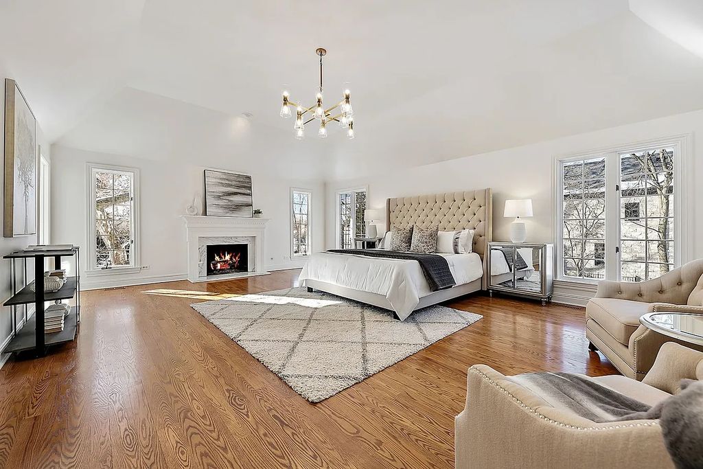 The Home in Hinsdale is designed for formal entertaining or casual every day living, now available for sale. This home located at 904 S Park Ave, Hinsdale, Illinois