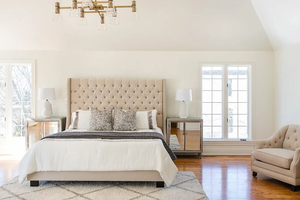 The Home in Hinsdale is designed for formal entertaining or casual every day living, now available for sale. This home located at 904 S Park Ave, Hinsdale, Illinois