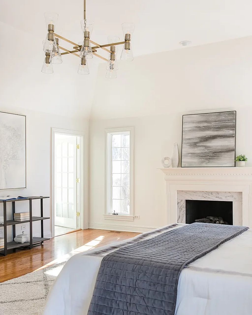 The Home in Hinsdale is designed for formal entertaining or casual every day living, now available for sale. This home located at 904 S Park Ave, Hinsdale, Illinois