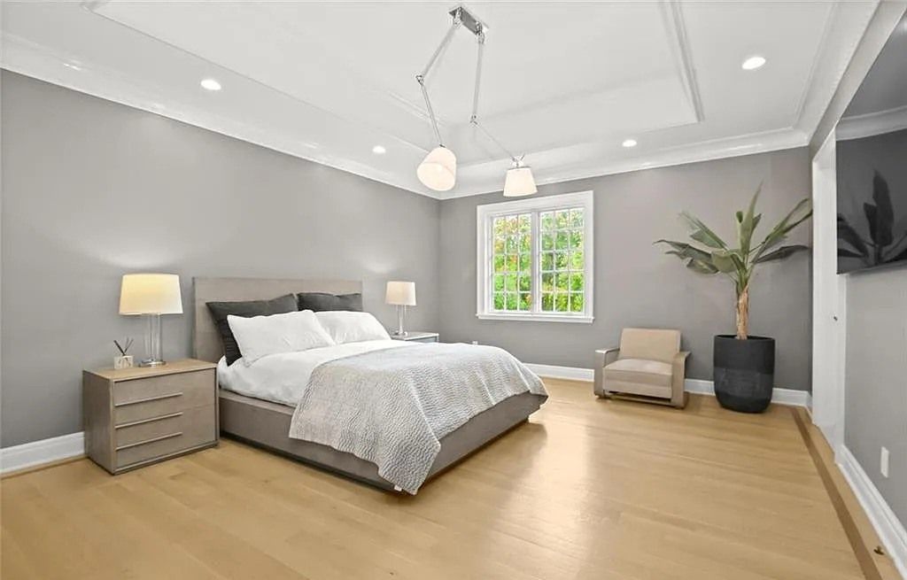 The Chateau in Armonk exudes warmth and luxurious comfort from the minute you enter, now available for sale. This home located at 4 Cowdray Park Drive, Armonk, New York