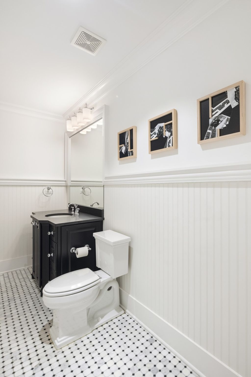 The Home in Elmhurst is an absolute masterpiece with a design perfect for everyday living as well as entertaining at every scale, now available for sale. This home located at 275 S Arlington Ave, Elmhurst, Illinois