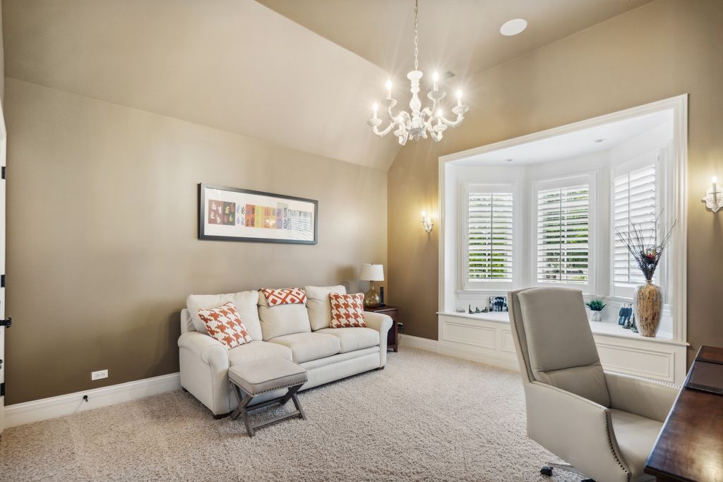 The Home in Elmhurst is an absolute masterpiece with a design perfect for everyday living as well as entertaining at every scale, now available for sale. This home located at 275 S Arlington Ave, Elmhurst, Illinois
