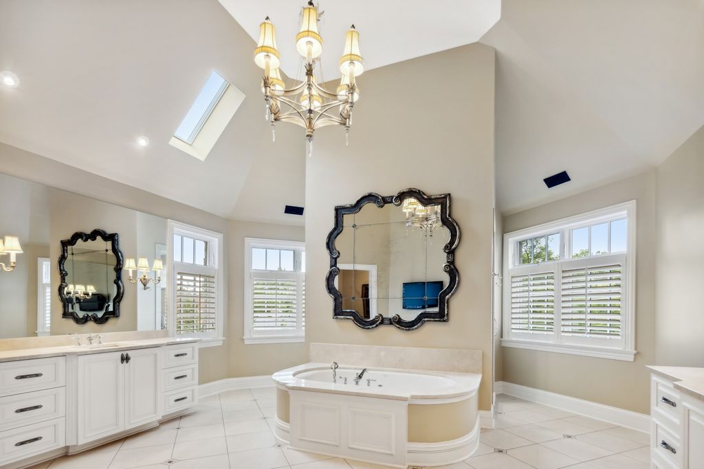The Home in Elmhurst is an absolute masterpiece with a design perfect for everyday living as well as entertaining at every scale, now available for sale. This home located at 275 S Arlington Ave, Elmhurst, Illinois