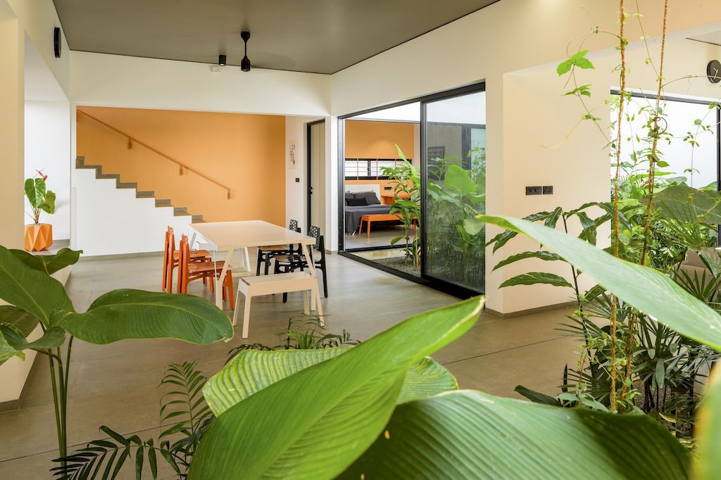 The Colour Burst House, Simple yet Bold Form by LIJO RENY Architects