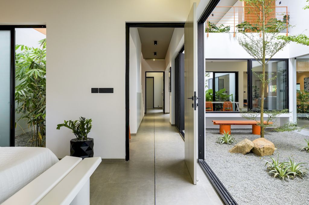 The Colour Burst House, Simple yet Bold Form by LIJO RENY Architects