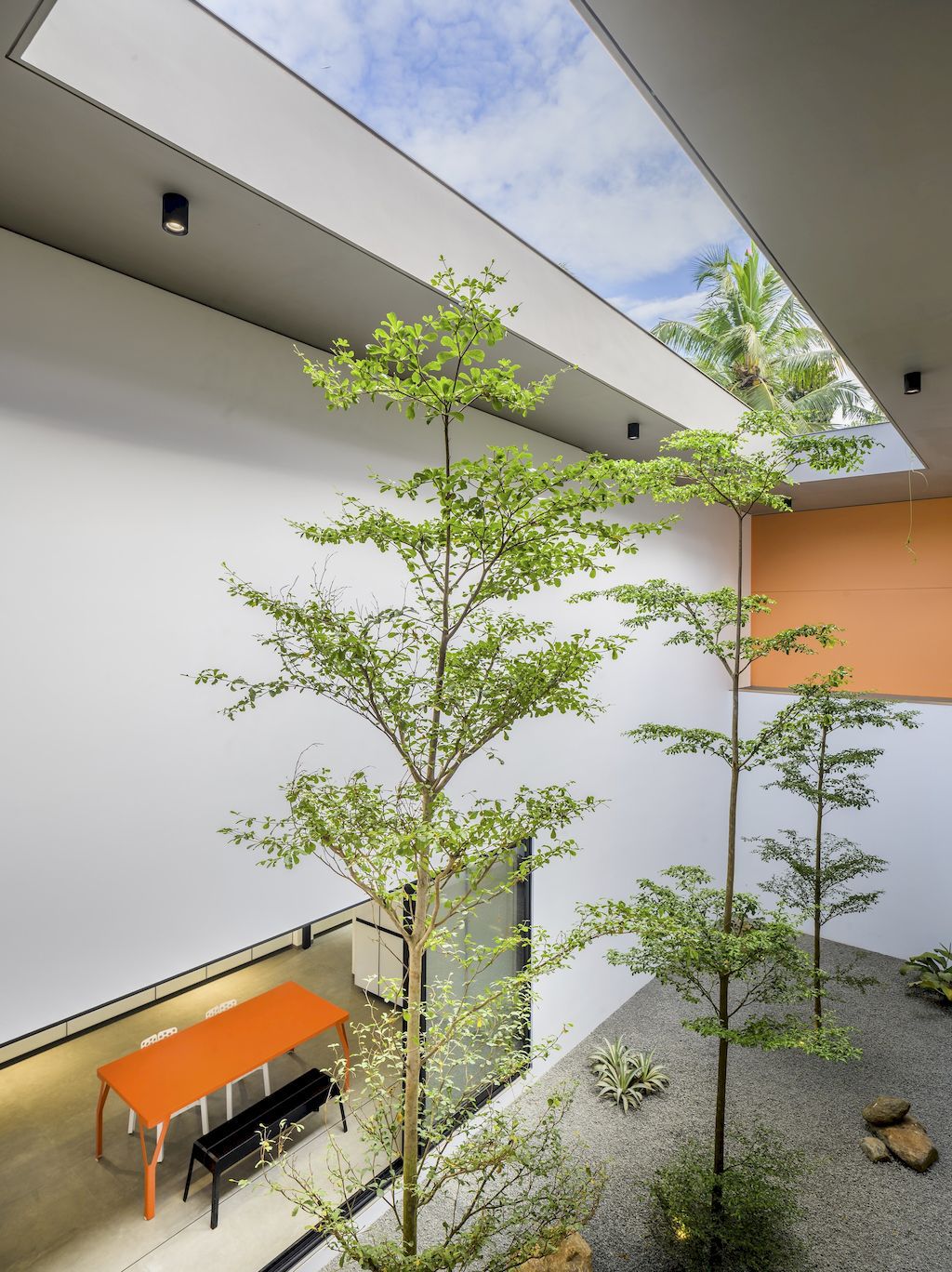 The Colour Burst House, Simple yet Bold Form by LIJO RENY Architects