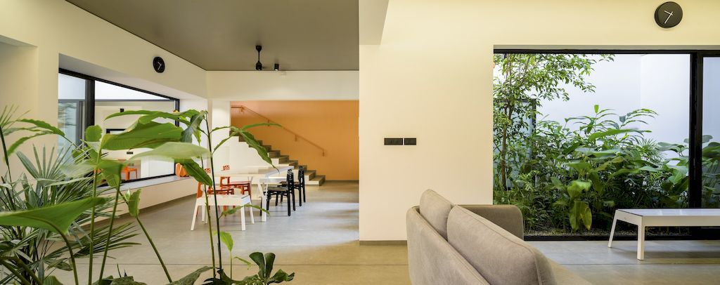 The Colour Burst House Simple yet Bold Form by LIJO RENY Architects 8