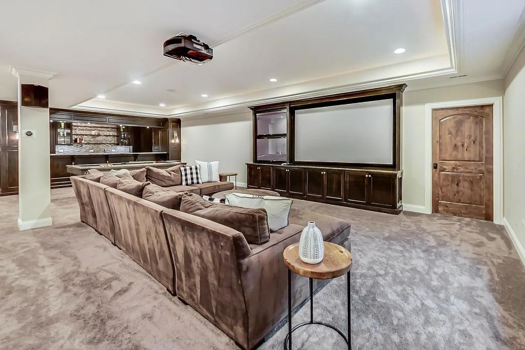 The House in Naperville is a stunning custom home built by a local luxury builder, now available for sale. This home located at 960 E Porter Ave, Naperville, Illinois
