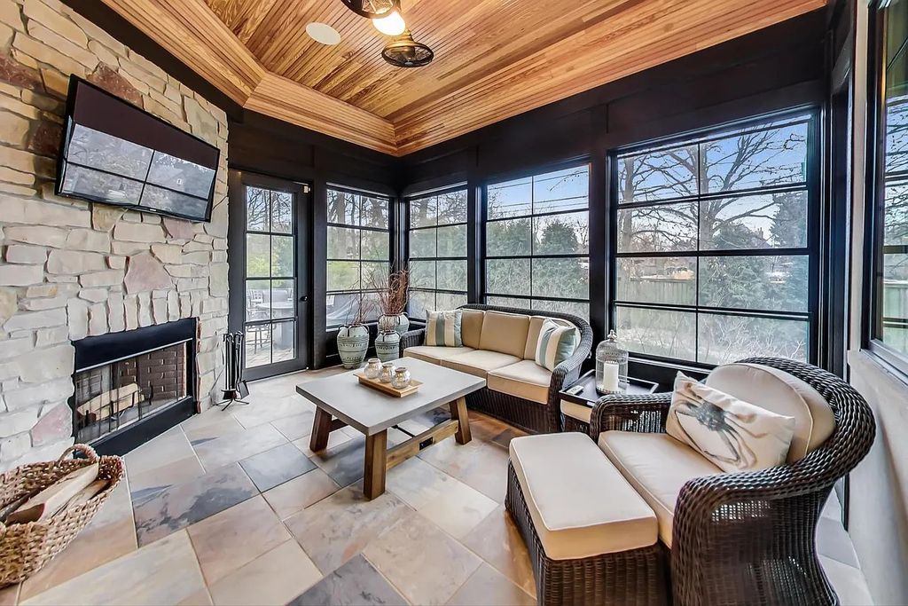 The House in Naperville is a stunning custom home built by a local luxury builder, now available for sale. This home located at 960 E Porter Ave, Naperville, Illinois