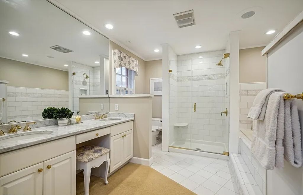 The Estate in Millburn Twp. is a luxurious home replete with both historic and modern beauty now available for sale. This home located at 16 West Road, Millburn Twp., New Jersey; offering 06 bedrooms and 06 bathrooms with 1.03 acres of land.