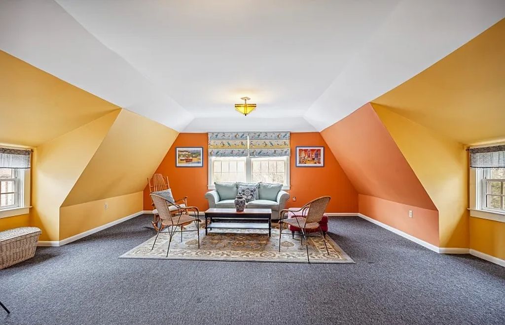 The Estate in Millburn Twp. is a luxurious home replete with both historic and modern beauty now available for sale. This home located at 16 West Road, Millburn Twp., New Jersey; offering 06 bedrooms and 06 bathrooms with 1.03 acres of land.