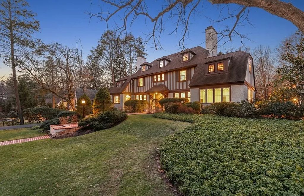 The Estate in Millburn Twp. is a luxurious home replete with both historic and modern beauty now available for sale. This home located at 16 West Road, Millburn Twp., New Jersey; offering 06 bedrooms and 06 bathrooms with 1.03 acres of land.
