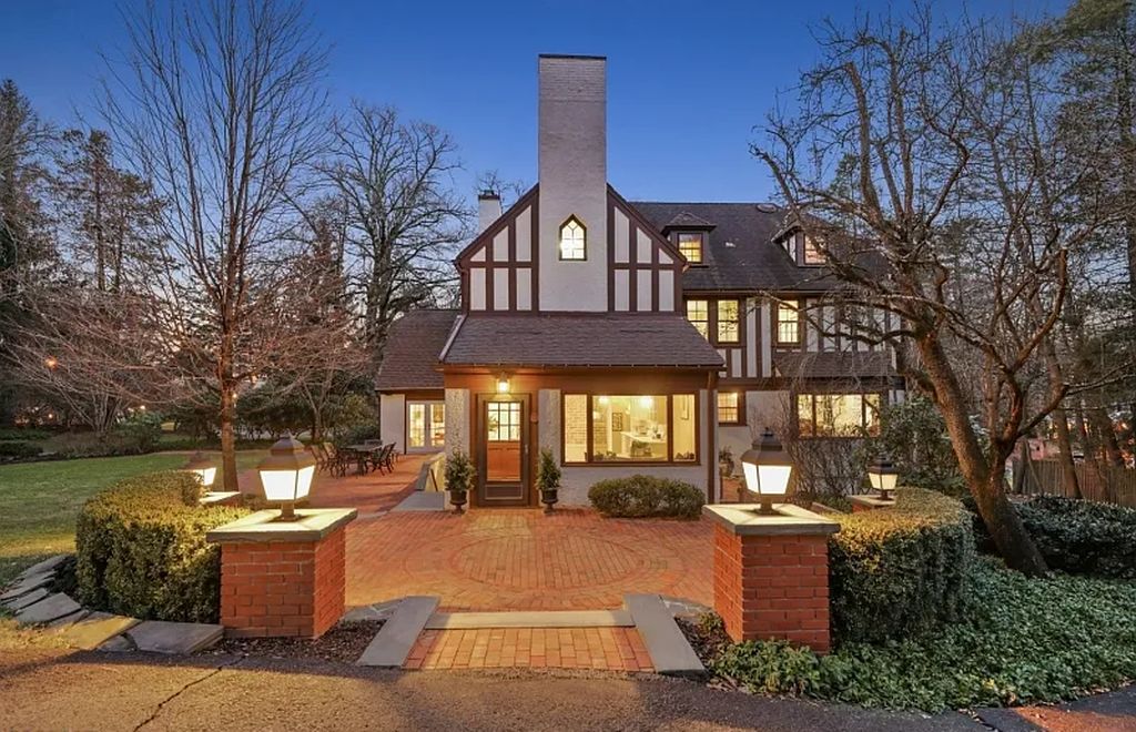 The Estate in Millburn Twp. is a luxurious home replete with both historic and modern beauty now available for sale. This home located at 16 West Road, Millburn Twp., New Jersey; offering 06 bedrooms and 06 bathrooms with 1.03 acres of land.