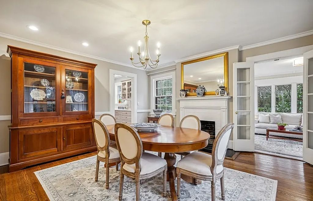 The Estate in Millburn Twp. is a luxurious home replete with both historic and modern beauty now available for sale. This home located at 16 West Road, Millburn Twp., New Jersey; offering 06 bedrooms and 06 bathrooms with 1.03 acres of land.