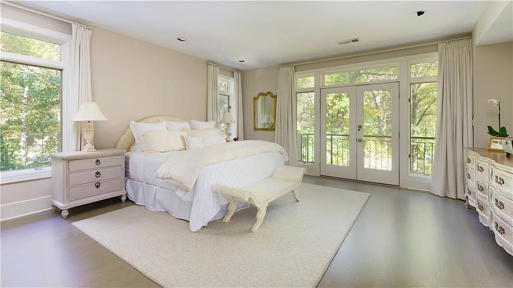 The Estate in Sandy Springs is a luxurious home emphasizing the connection between contemporary architecture and beautiful outdoor spaces now available for sale. This home located at 45 Finch Forest Trl, Sandy Springs, Georgia; offering 04 bedrooms and 07 bathrooms with 7,351 square feet of living spaces.