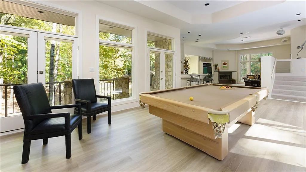 The Estate in Sandy Springs is a luxurious home emphasizing the connection between contemporary architecture and beautiful outdoor spaces now available for sale. This home located at 45 Finch Forest Trl, Sandy Springs, Georgia; offering 04 bedrooms and 07 bathrooms with 7,351 square feet of living spaces.