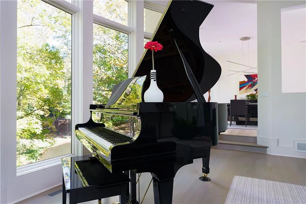The Estate in Sandy Springs is a luxurious home emphasizing the connection between contemporary architecture and beautiful outdoor spaces now available for sale. This home located at 45 Finch Forest Trl, Sandy Springs, Georgia; offering 04 bedrooms and 07 bathrooms with 7,351 square feet of living spaces.
