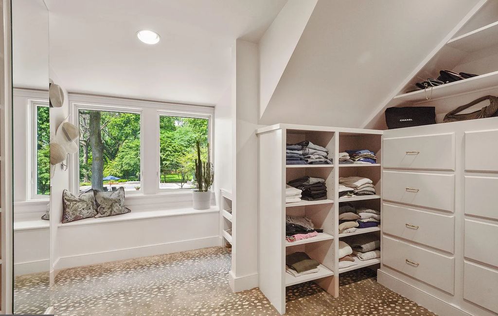 The Estate in Potomac is a luxurious home set on private lot with mature trees and professionally designed landscaping now available for sale. This home located at 9000 Congressional Pkwy, Potomac, Maryland; offering 06 bedrooms and 10 bathrooms with 14,745 square feet of living spaces.