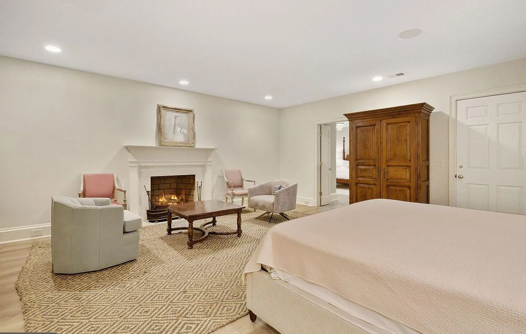 The Estate in Potomac is a luxurious home set on private lot with mature trees and professionally designed landscaping now available for sale. This home located at 9000 Congressional Pkwy, Potomac, Maryland; offering 06 bedrooms and 10 bathrooms with 14,745 square feet of living spaces.