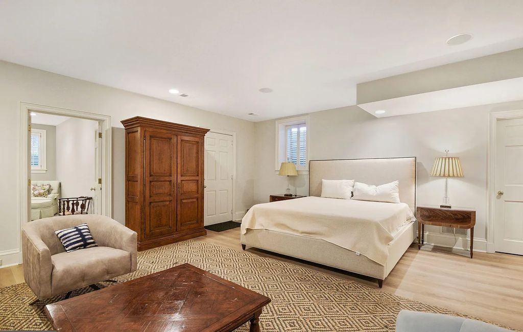 The Estate in Potomac is a luxurious home set on private lot with mature trees and professionally designed landscaping now available for sale. This home located at 9000 Congressional Pkwy, Potomac, Maryland; offering 06 bedrooms and 10 bathrooms with 14,745 square feet of living spaces.