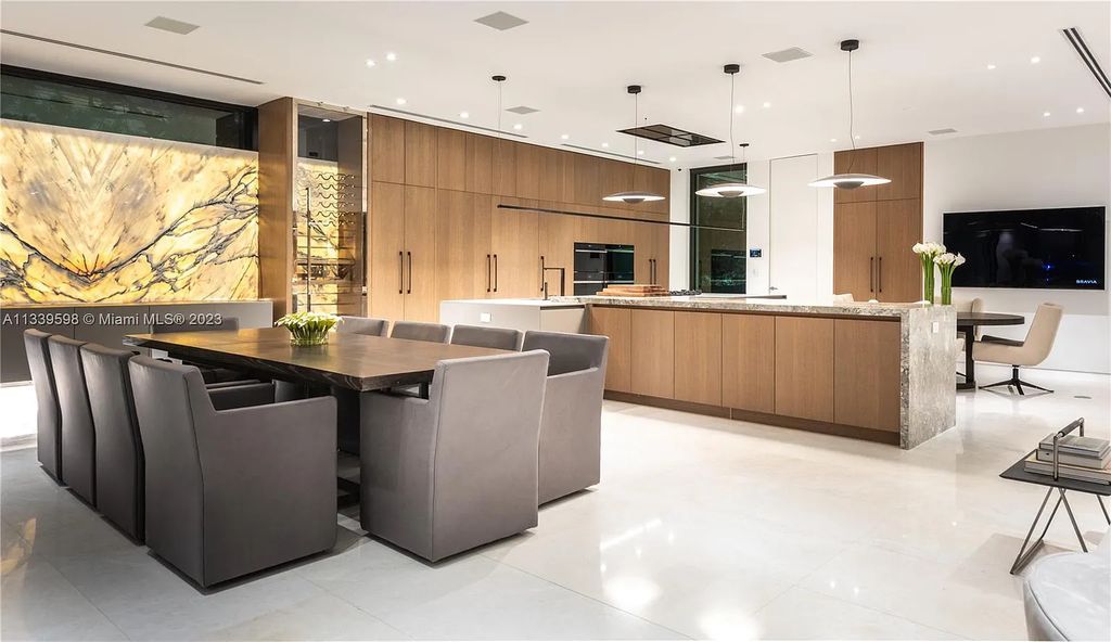 5718 N Bay Road, Miami Beach, Florida, is the perfect residence for luxury living. It features high-luxury furnishings and unmatched indoor/outdoor living spaces.