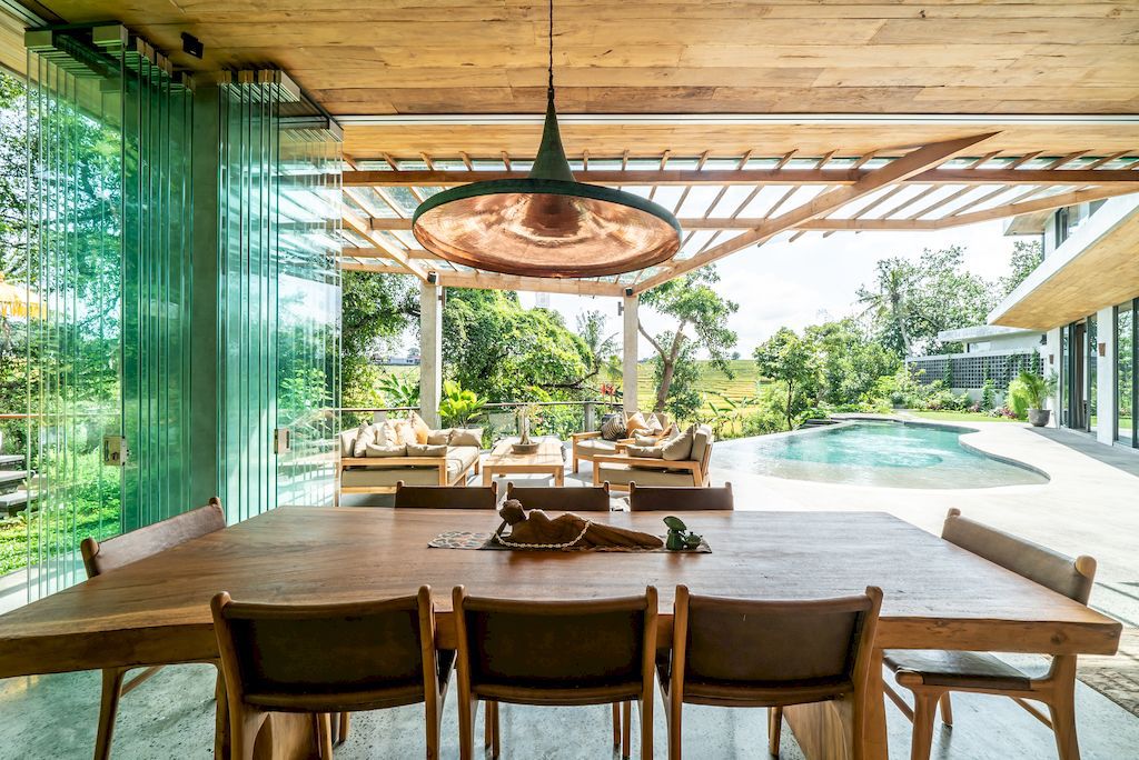 BPE House, blend of sustainable living and nature by Bali Gedeg Builders