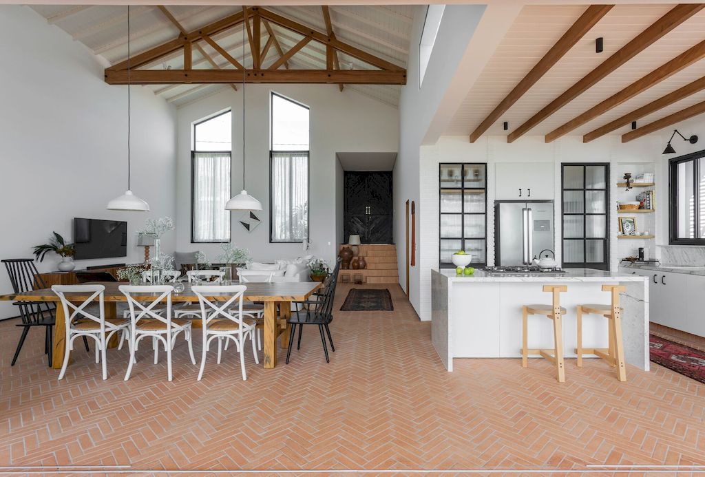 Assossego House Brings Natural Relaxation by Carol Miluzzi Arquitetura