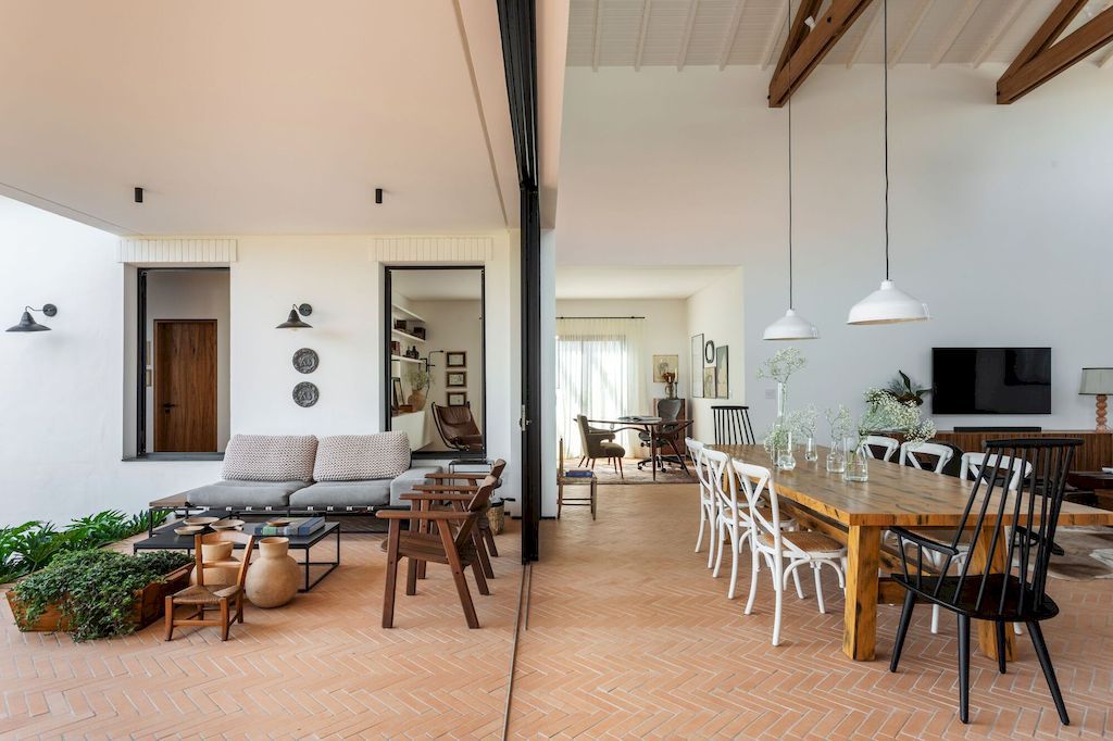 Assossego House Brings Natural Relaxation by Carol Miluzzi Arquitetura