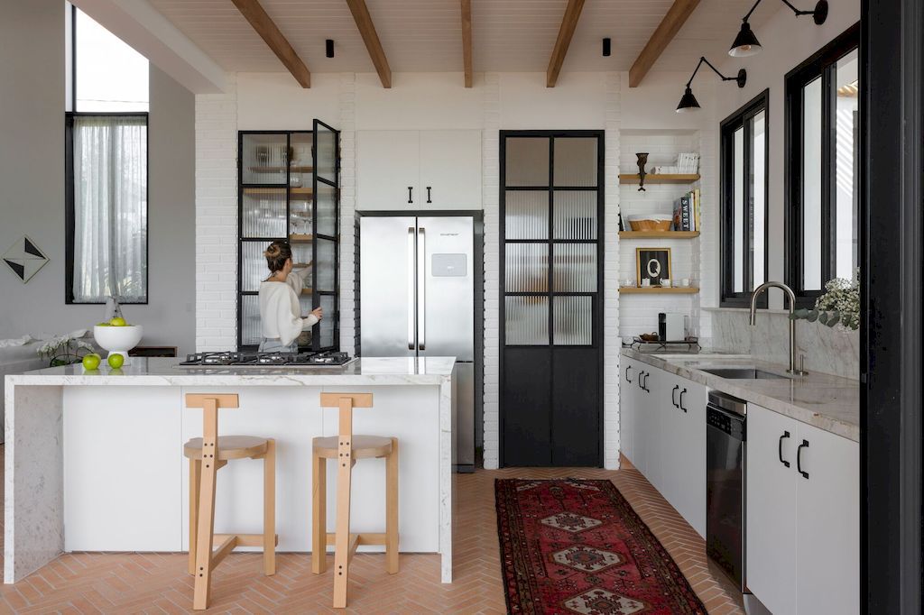 Assossego House Brings Natural Relaxation by Carol Miluzzi Arquitetura
