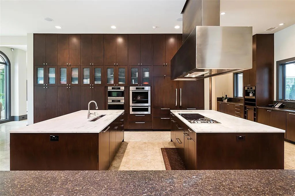 10333 Woodford Dr Dallas TX 75229 17