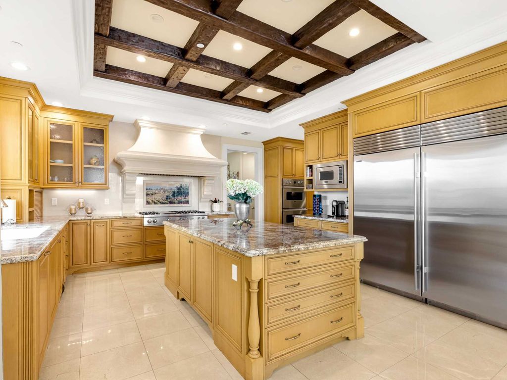 This beautiful Tuscany-inspired estate is located at 19609 W Citrus Ridge Dr, Tarzana, California. Built in 2015, the property sits on a vast 1.66-acre lot and boasts sweeping city light views. The house features 5 bedrooms and 7 bathrooms, with a living area of 6,581 square feet. 