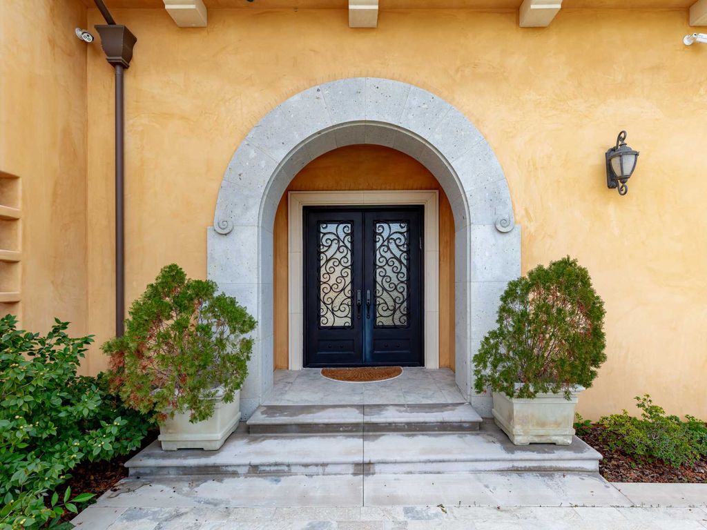 This beautiful Tuscany-inspired estate is located at 19609 W Citrus Ridge Dr, Tarzana, California. Built in 2015, the property sits on a vast 1.66-acre lot and boasts sweeping city light views. The house features 5 bedrooms and 7 bathrooms, with a living area of 6,581 square feet. 