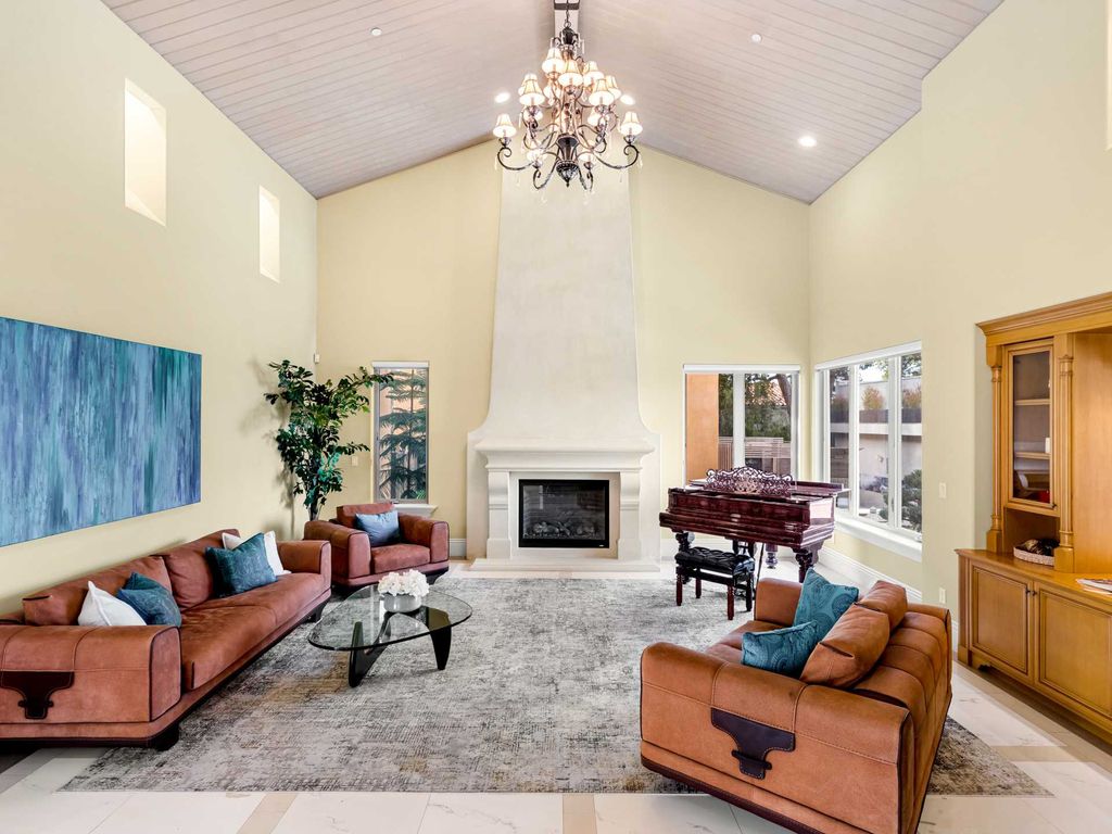 This beautiful Tuscany-inspired estate is located at 19609 W Citrus Ridge Dr, Tarzana, California. Built in 2015, the property sits on a vast 1.66-acre lot and boasts sweeping city light views. The house features 5 bedrooms and 7 bathrooms, with a living area of 6,581 square feet. 