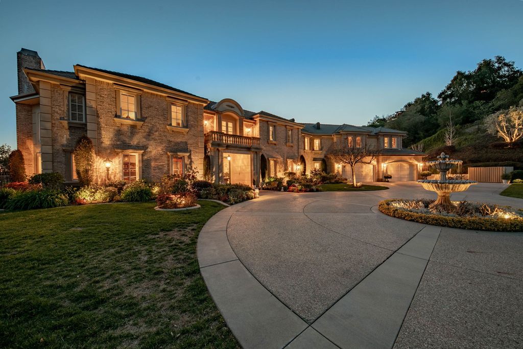 This North-facing French-inspired estate is located in the prestigious Bradbury Estates, an exclusive equestrian and estate community close to L.A., Pasadena, and the Santa Anita Race Track. Built in 2000 by Mur-sol, this custom estate boasts 6 bedrooms with walk-in closets, including a downstairs guest wing with a private bath, and a library.