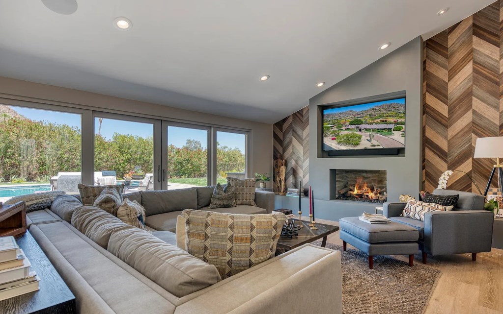 4630 E Clearwater Pkwy Paradise Valley AZ 85253 20