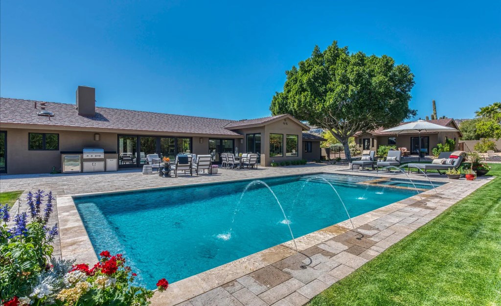 4630 E Clearwater Pkwy Paradise Valley AZ 85253 6