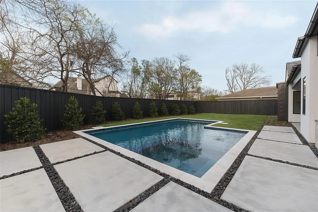 6427 Park Ln, Dallas, TX 75225