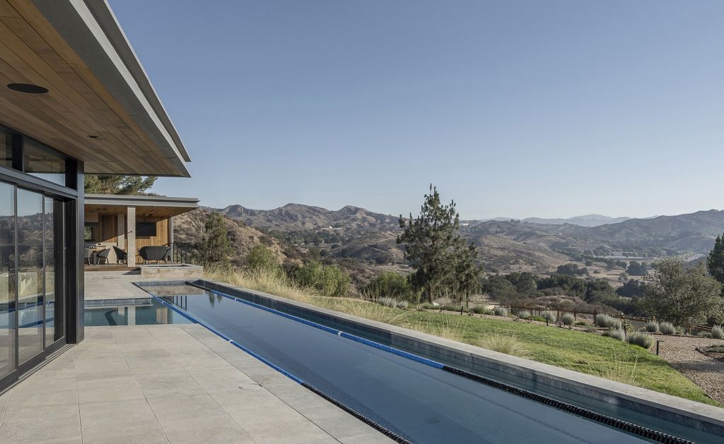 Arroyo Oak House, open & transparent project by Aaron Neubert Architects